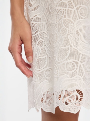 Ana Alcazar Dress 'Daeva' in White