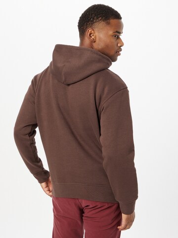 LEVI'S ® Regular fit Tréning póló 'Relaxed Graphic Hoodie' - barna