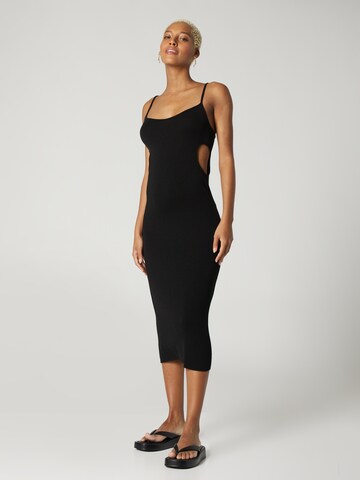 A LOT LESS Dress 'Kora' in Black: front