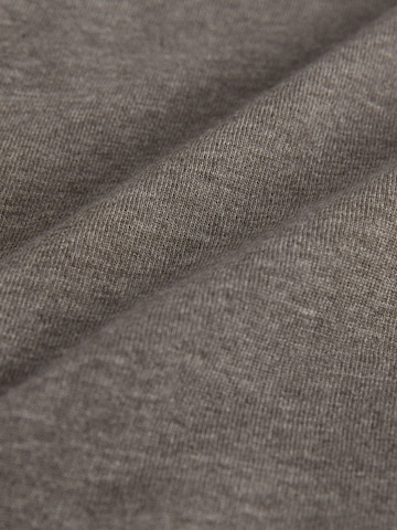 T-shirt 'Essentials' The Set en beige