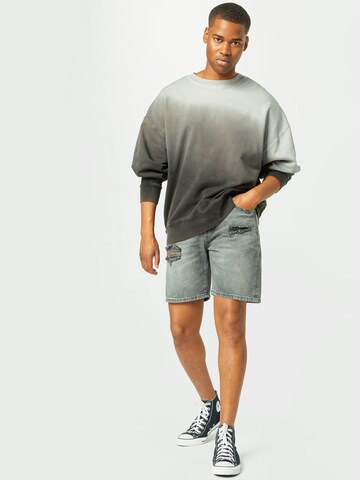 tigha Regular Shorts 'Ley' in Grau