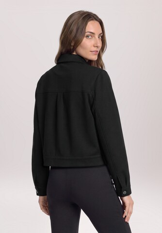Blazer di Betty Barclay in nero