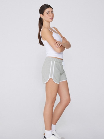 Tezenis Regular Pants in Grey: front