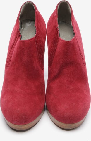 Balenciaga Dress Boots in 39 in Red