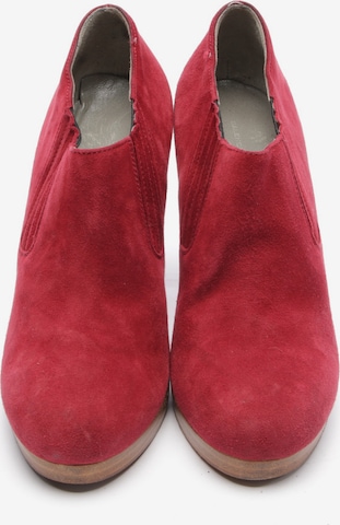 Balenciaga Dress Boots in 39 in Red