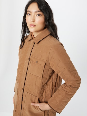 minimum Between-Seasons Coat 'Petriane' in Brown