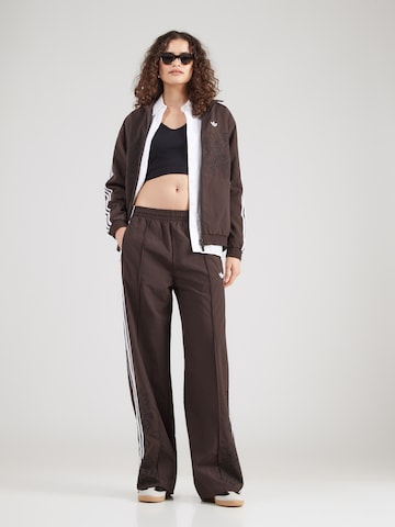 ADIDAS ORIGINALS - Pierna ancha Pantalón 'FB' en marrón