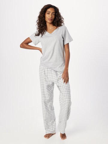 Pijama de la Dorothy Perkins pe gri: față