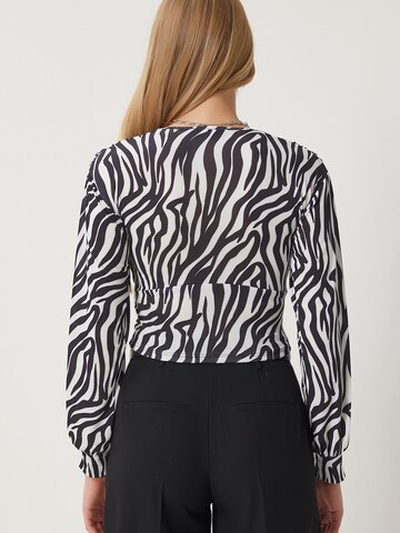 Happiness İstanbul Blus i svart