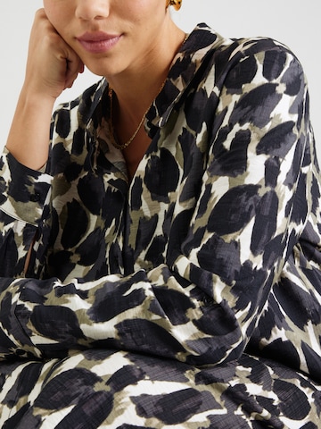 Vero Moda Curve Shirt Dress 'VMCFANINI' in Mixed colors