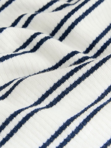 Next Sweater in Beige