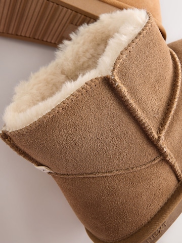 Next - Zapatillas de casa en marrón
