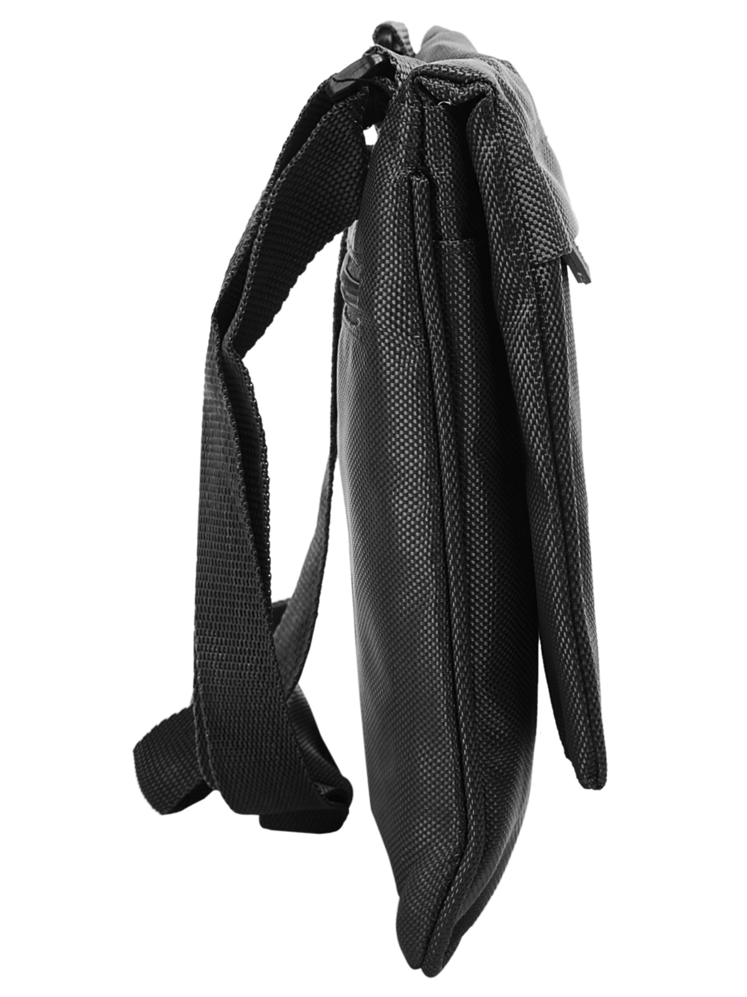 CHIEMSEE Crossbody Bag in Black