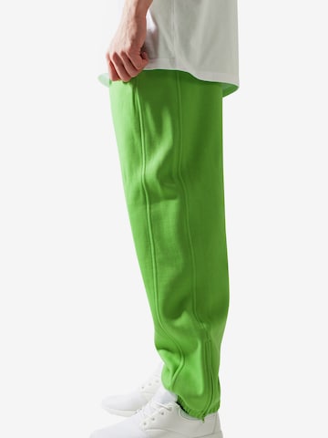 Effilé Pantalon Urban Classics en vert