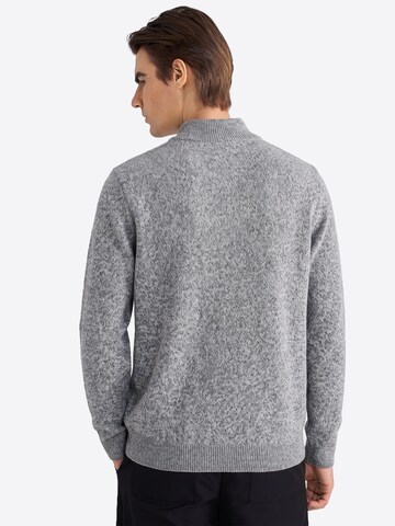 Vantory Sweater in Grey