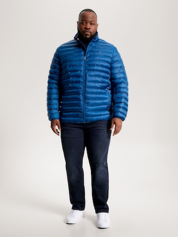 Tommy Hilfiger Big & Tall Prehodna jakna | modra barva