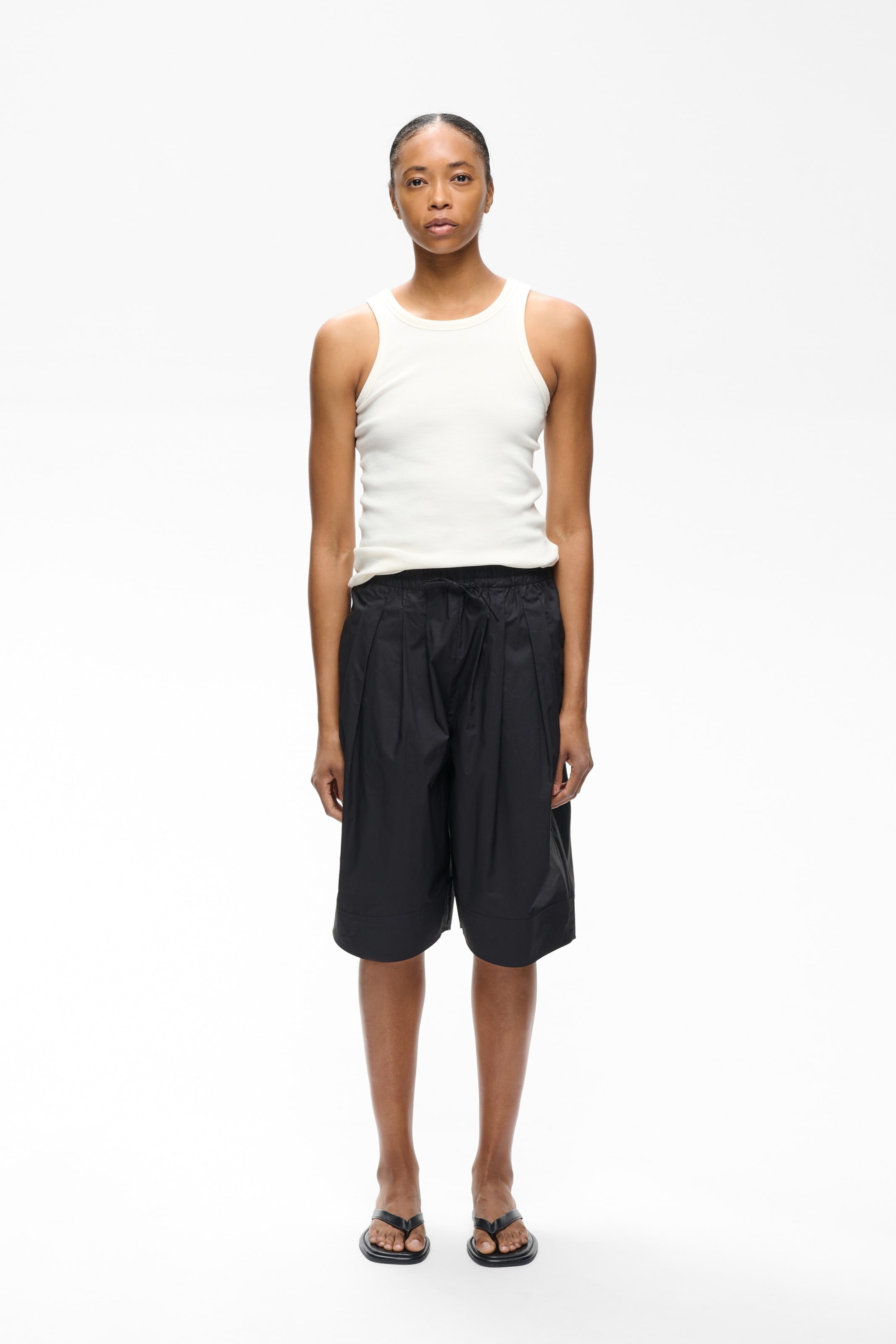 InWear Loosefit Nadrág 'HAZEIW' - fekete