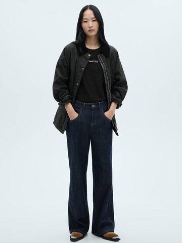 Tricou de la MANGO pe negru