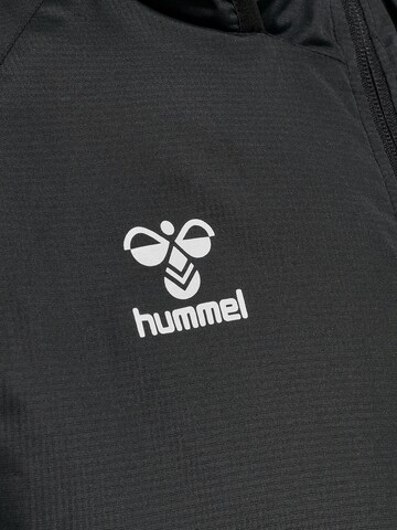 Hummel Outdoorjacke in Schwarz