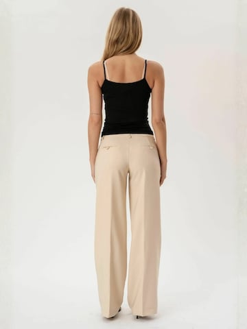 It's May Regular Trousers ' Low ' in Beige