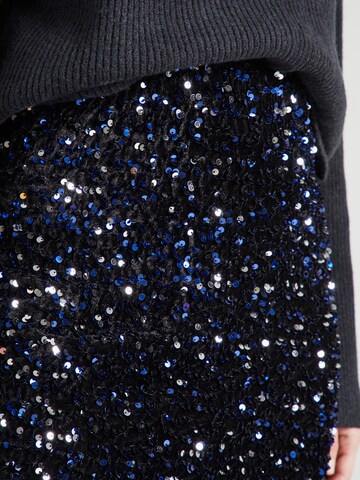 Gonna 'PCKAM' di PIECES in nero