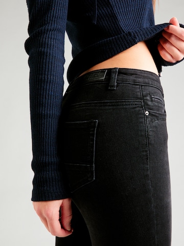 ONLY Slimfit Jeans 'KENDELL' i svart