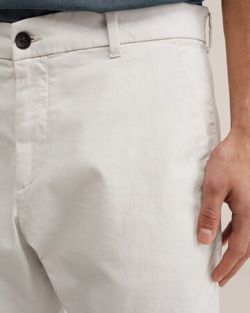 WE Fashion Regular Панталон Chino в бяло