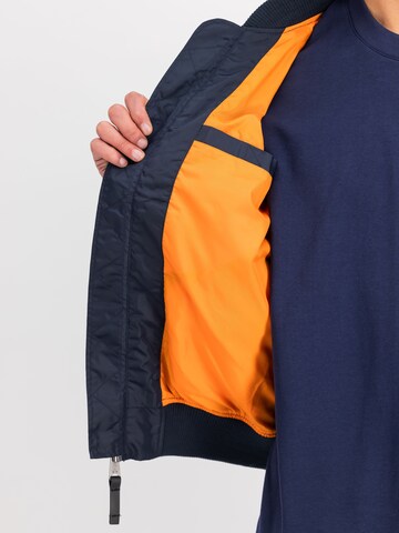 ALPHA INDUSTRIES Übergangsjacke 'MA-1 TT'‌ in Blau
