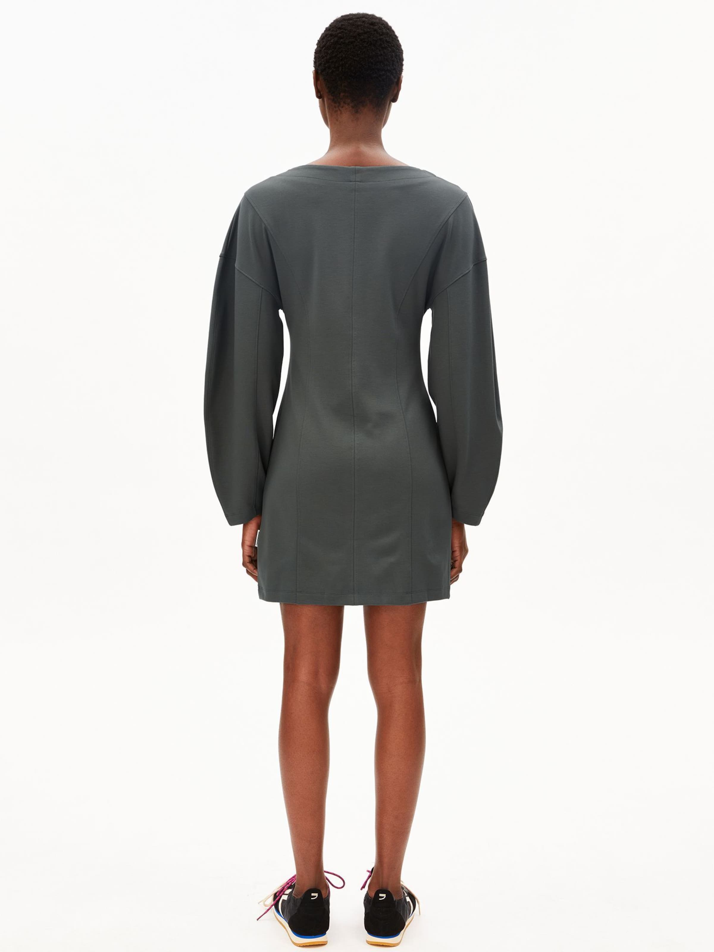 ARMEDANGELS Jurk in Grijs: voorkant