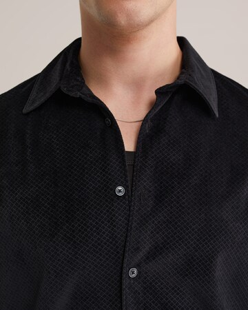 WE Fashion Regular fit Srajca | črna barva