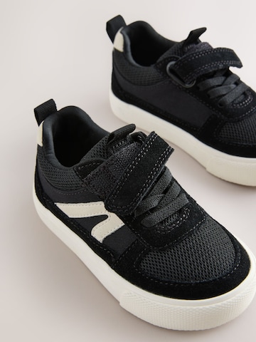 Baskets Next en noir