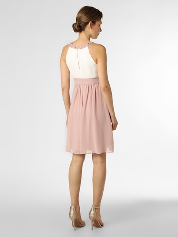 Robe de cocktail Marie Lund en rose