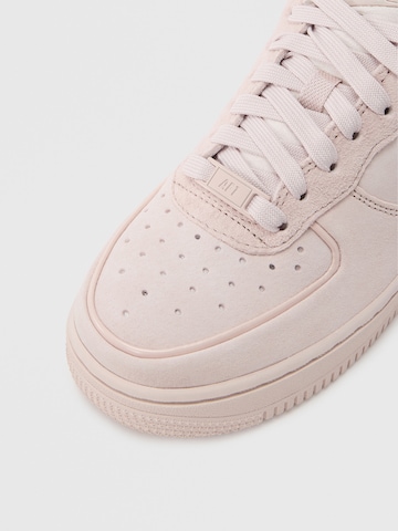 Sneaker bassa 'Air Force 1 '07' di Nike Sportswear in rosa