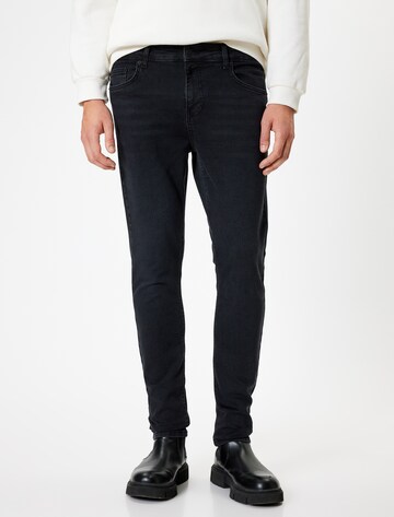 Koton Skinny Jeans in Zwart: voorkant