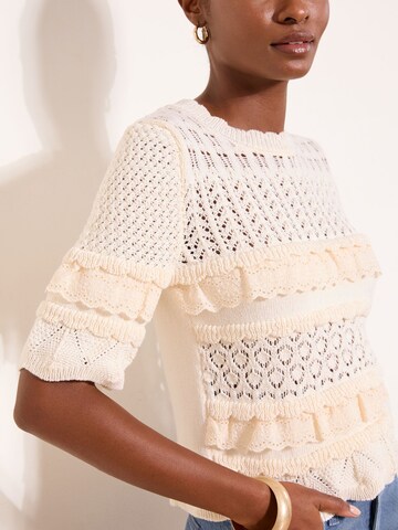 Lipsy Pullover in Beige