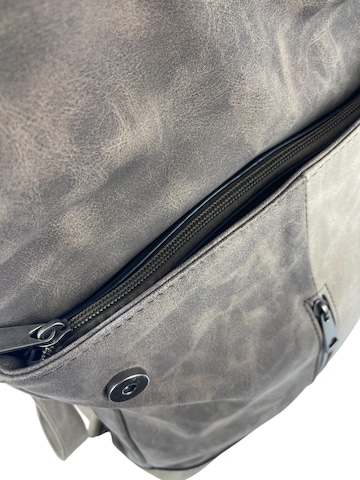 Kumixi Backpack '2in1 Rucksacktasche' in Brown