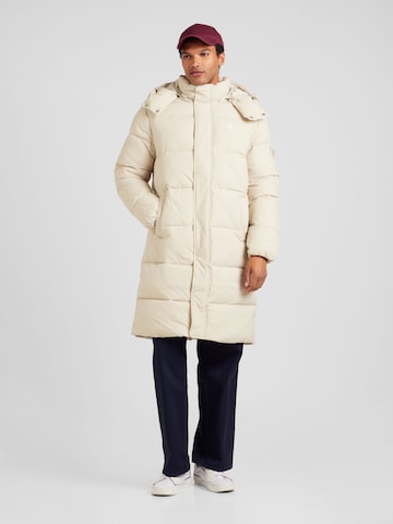 Manteau d’hiver 'ESSENTIALS' Calvin Klein Jeans en gris : devant