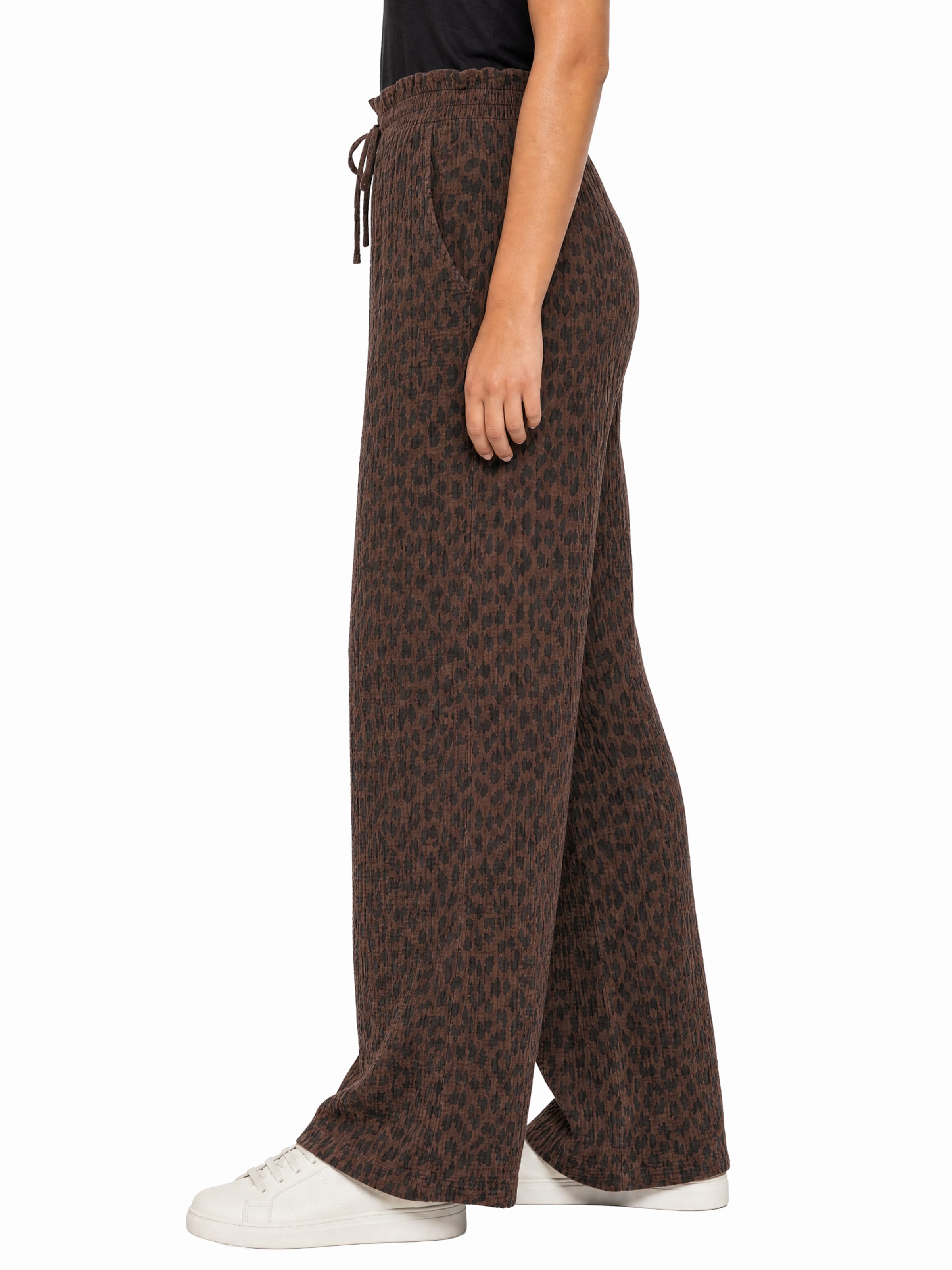 Seasons of April Wide leg Trousers in Brown