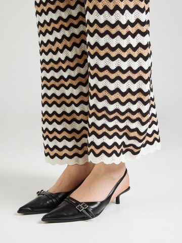 Regular Pantalon 'NMSADIE' Noisy May Curve en beige