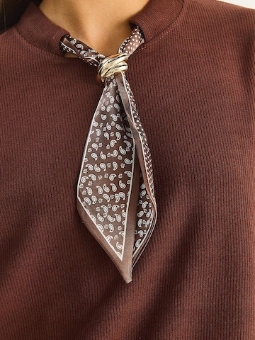 Felpa di Bianco Lucci in marrone