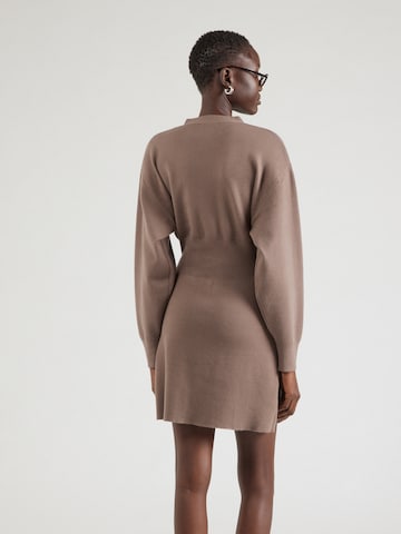 Robes en maille Gina Tricot en beige
