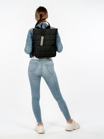 Suri Frey Rucksack 'Bobby' in Schwarz