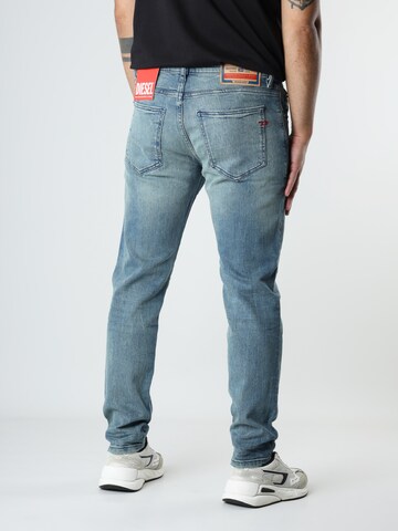 DIESELSlimfit Traperice '2019 D-STRUKT' - plava boja