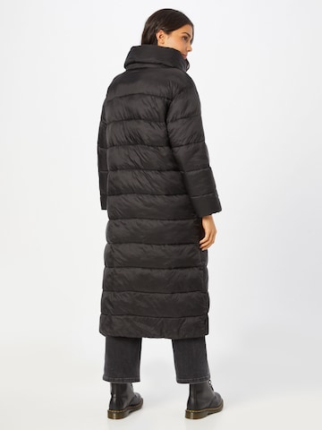 OOF WEAR Χειμερινό παλτό σε μαύρο