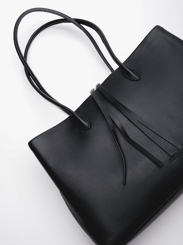 Estro Handbag '3251-0' in Black