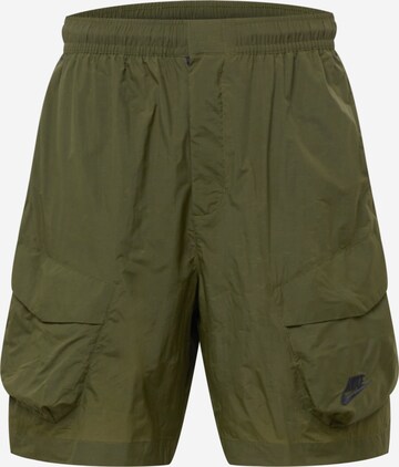 Nike Sportswear Loose fit Cargo Pants in Green: front