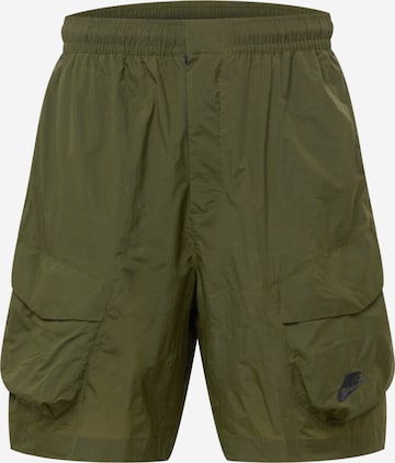 Nike Sportswear - Loosefit Pantalón cargo en verde: frente