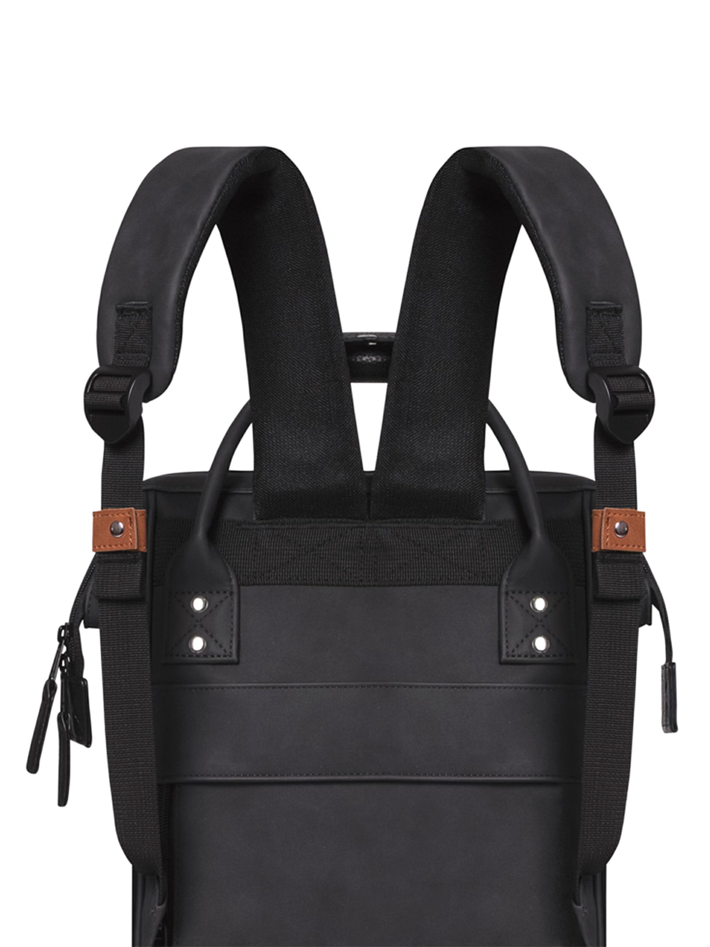 Cabaia Backpack 'Adventurer' in Black