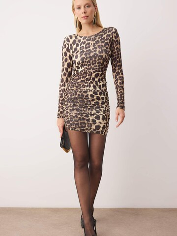 Abito di Trendyol in marrone: frontale