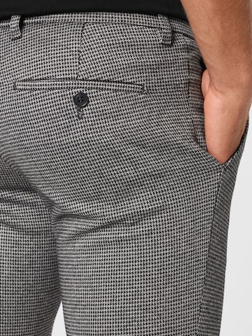 Coupe slim Pantalon 'SIGHT' DRYKORN en gris